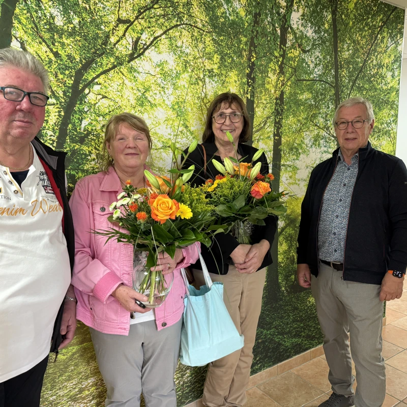 Die Eltern und Schwiegereltern von Sabine Schley zu Besuch bei der Praxiser&ouml;ffnung